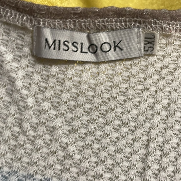 Duster - Picture 5 of 5